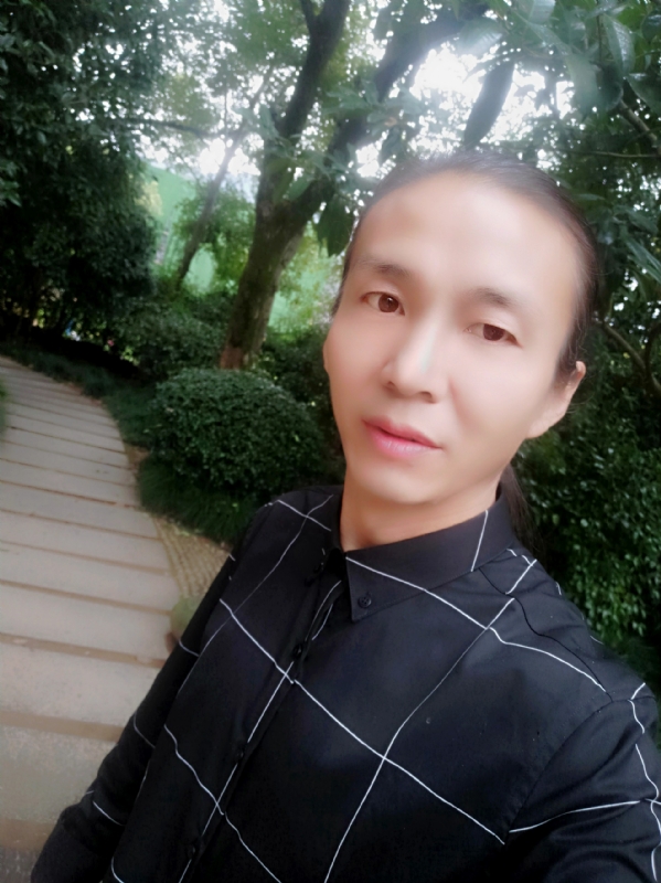 北方的狼的第一张照片--平顶山相亲服务中心