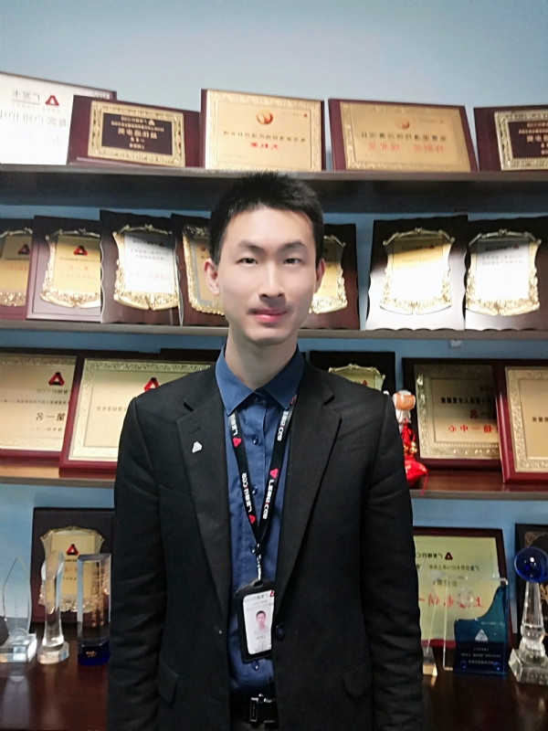 魔都青年的第一张照片--平顶山相亲服务中心