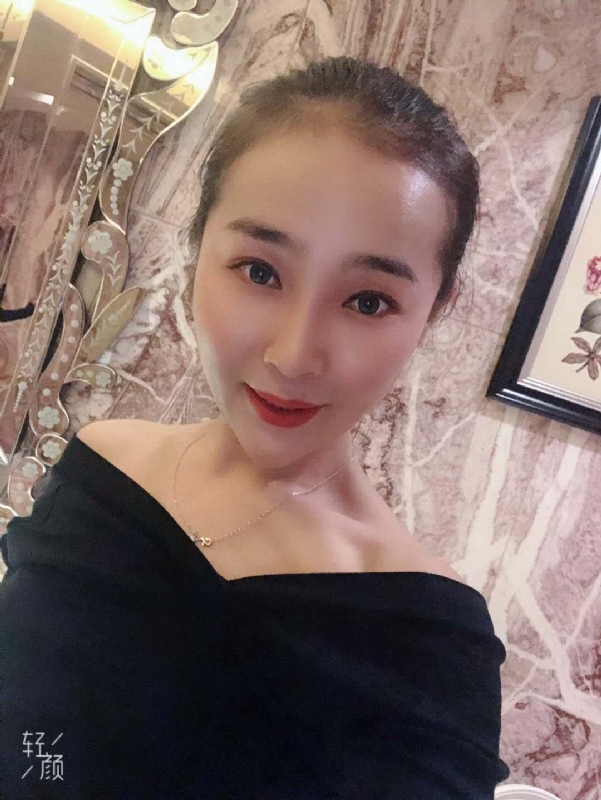 调皮的小猫的第一张照片--平顶山相亲服务中心