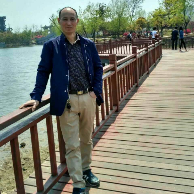 大随帅哥的第一张照片--平顶山相亲服务中心