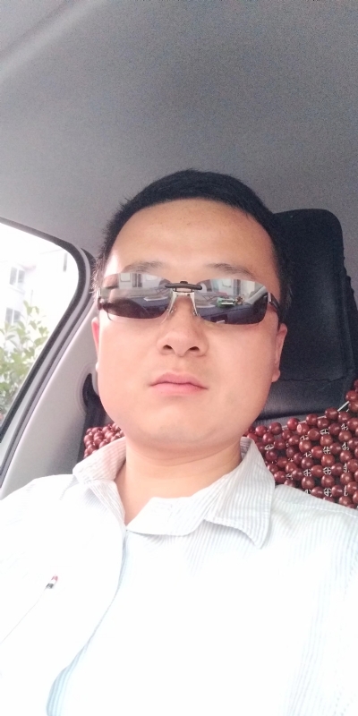 痛苦的单身狗的第一张照片--平顶山相亲服务中心
