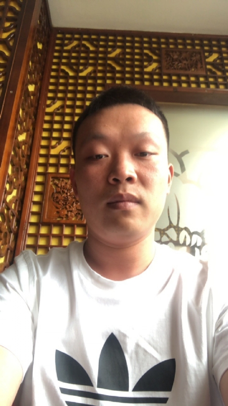 唐子龙的第一张照片--平顶山相亲服务中心