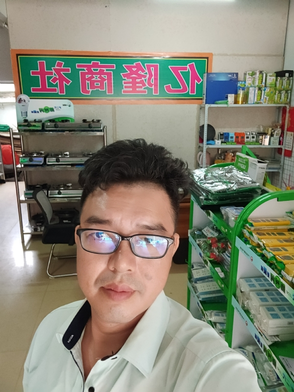 亿隆的第二张照片--平顶山相亲服务中心