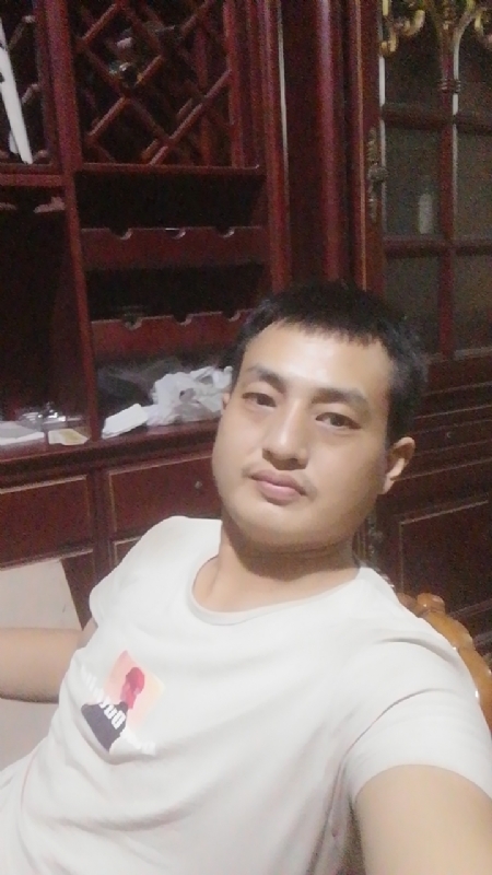 明天遇见你的第一张照片--平顶山相亲服务中心