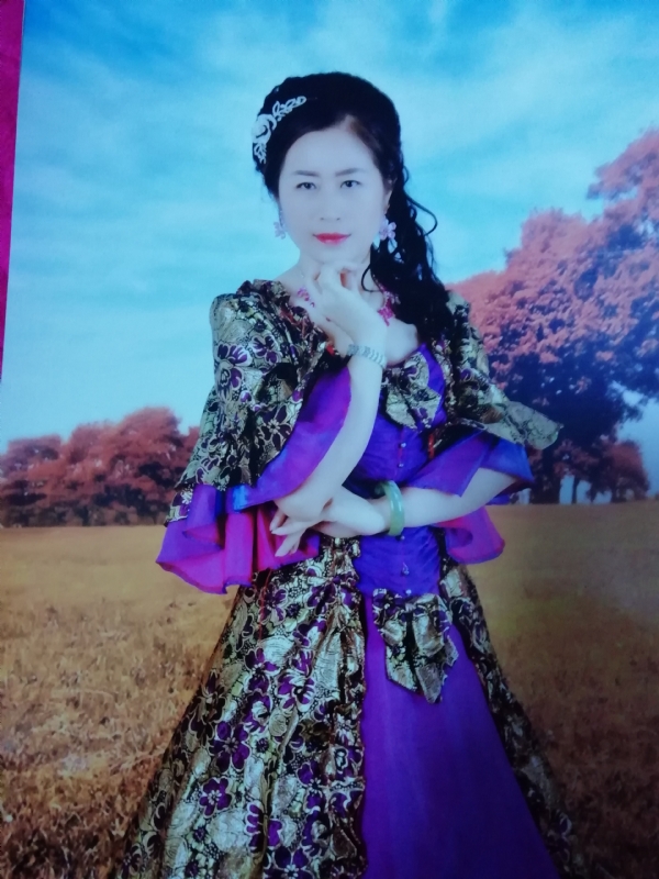 清水芙蓉的第一张照片--平顶山相亲服务中心