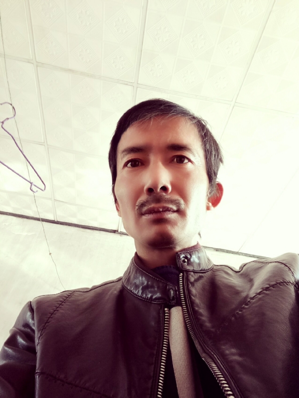 好久好久的第四张照片--平顶山相亲服务中心