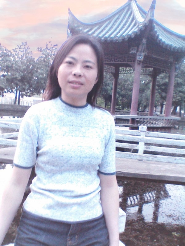 小草的第一张照片--平顶山相亲服务中心