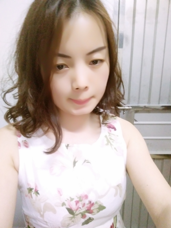 蓝色的鱼的第一张照片--平顶山相亲服务中心