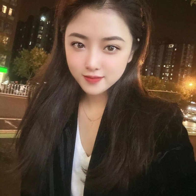 爱笑的微微的第一张照片--平顶山相亲服务中心