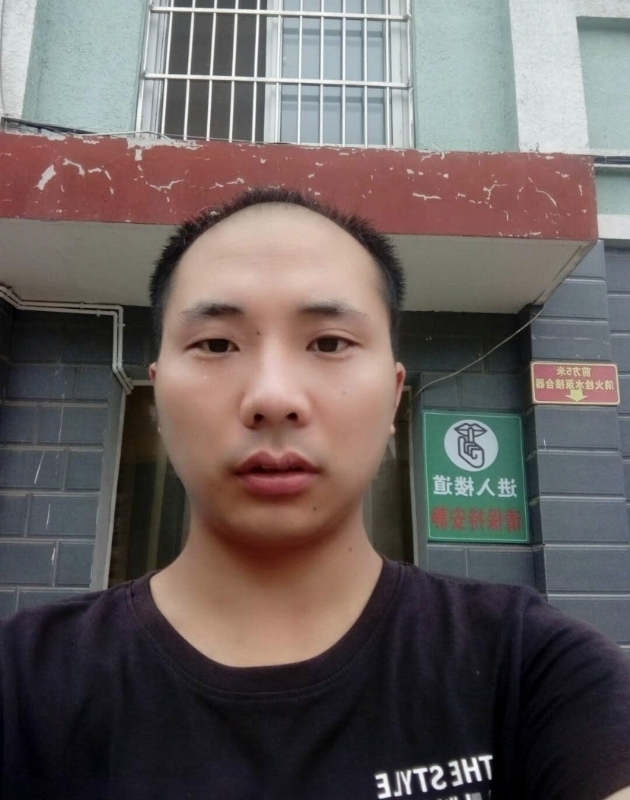 亮亮的第一张照片--平顶山相亲服务中心