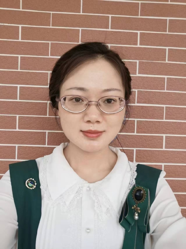 Lily的第一张照片--平顶山相亲服务中心