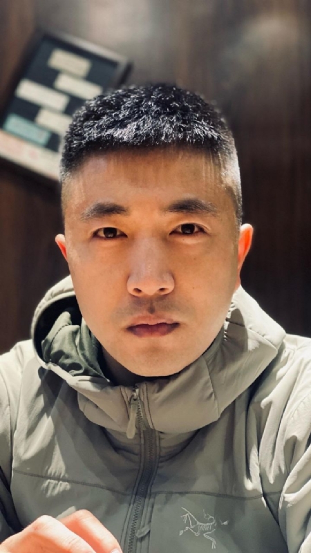 山中何缘的第一张照片--平顶山相亲服务中心