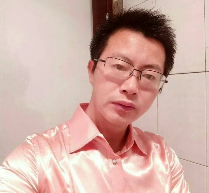 亮亮的第一张照片--平顶山相亲服务中心